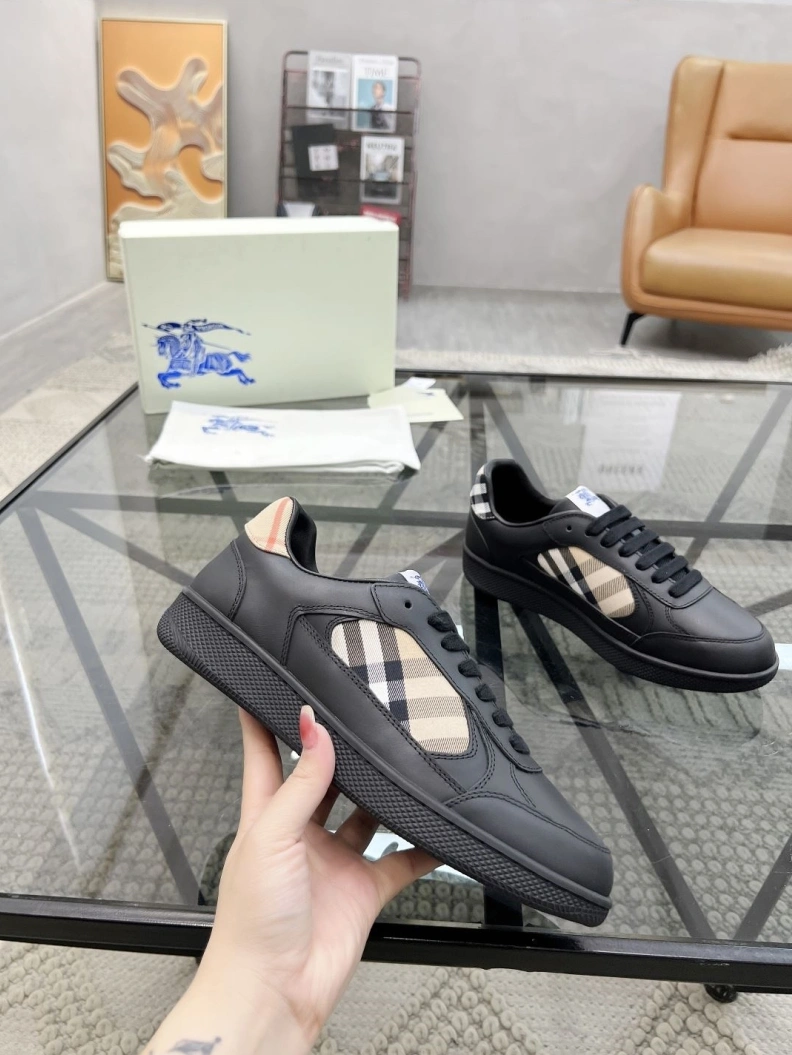 Sophisticated Bxrbxrry Sneakers 114756