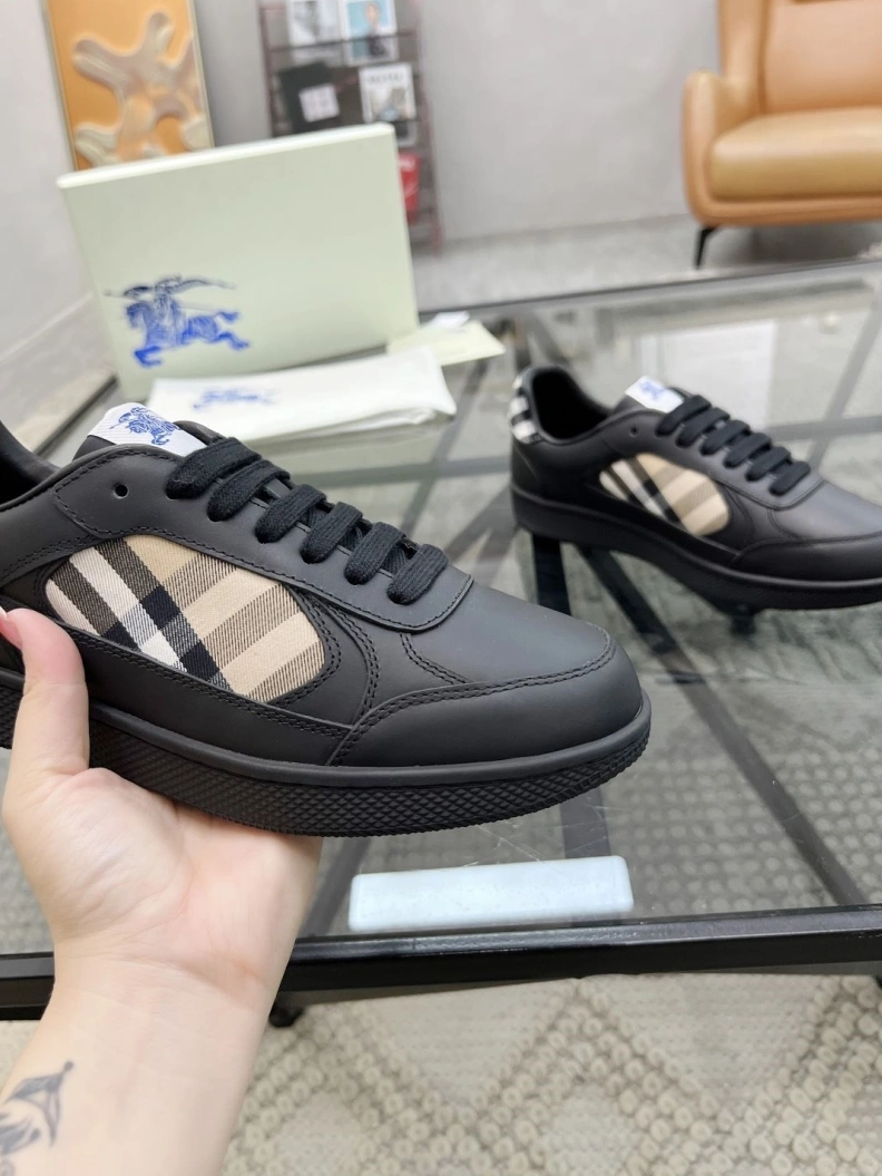 Sophisticated Bxrbxrry Sneakers 114756