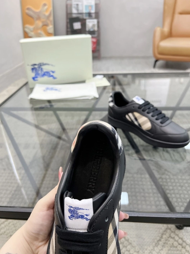Sophisticated Bxrbxrry Sneakers 114756