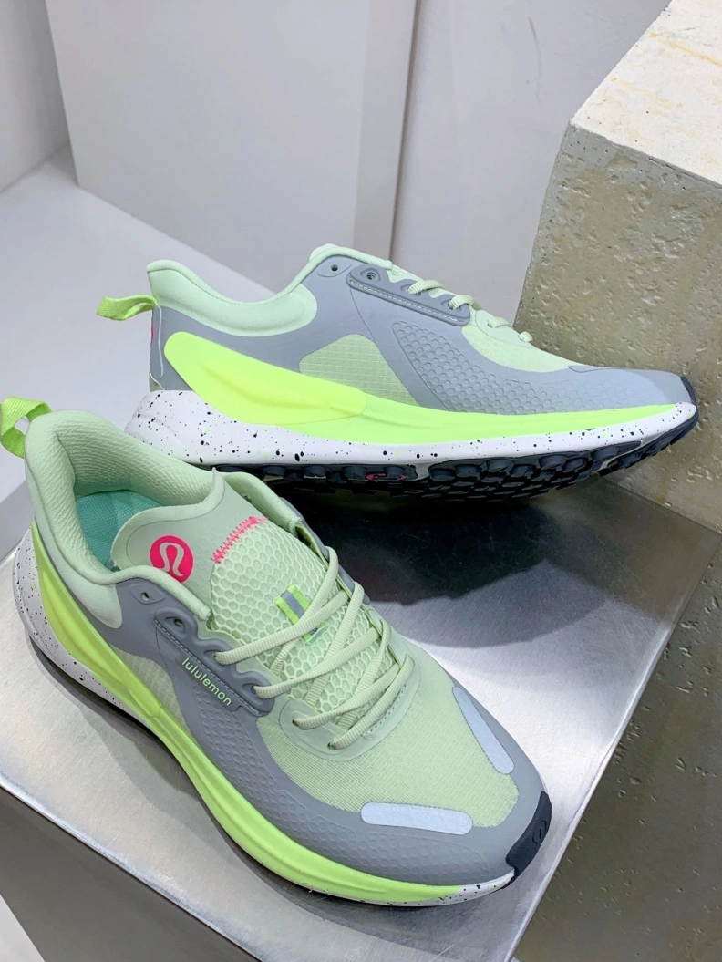 Comfortable Othxr Sneakers 211520