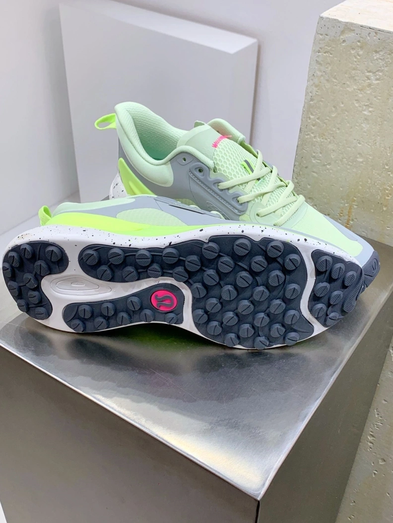 Comfortable Othxr Sneakers 211520