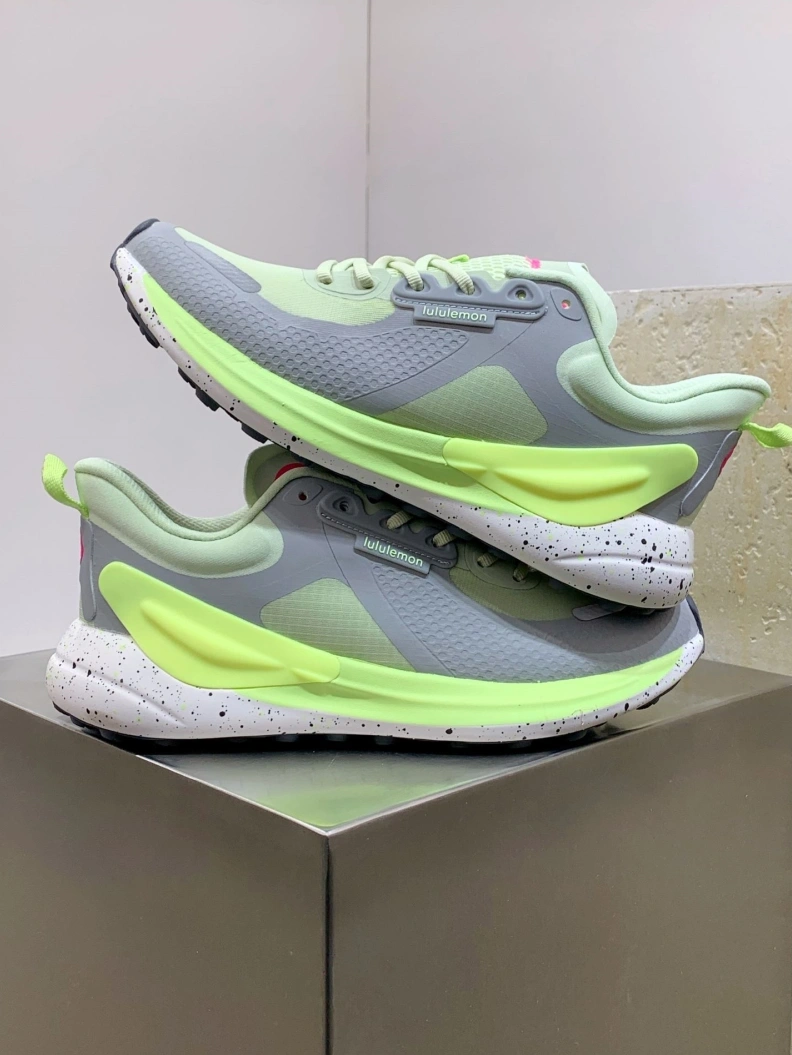 Comfortable Othxr Sneakers 211520