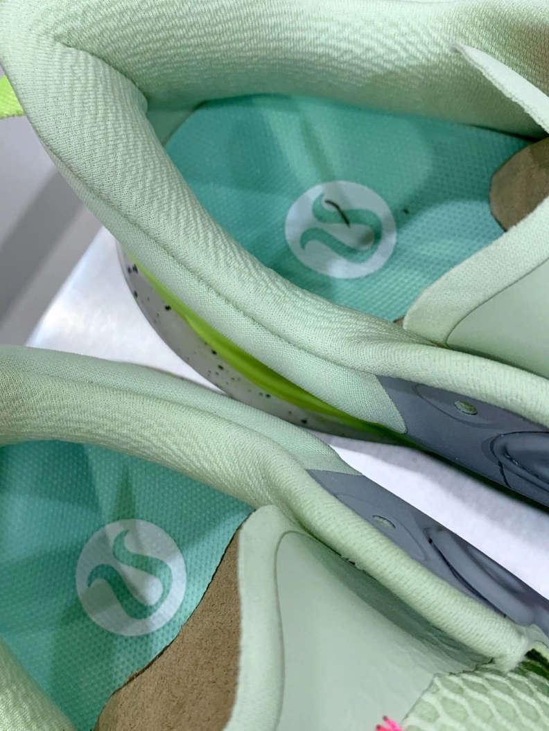 Comfortable Othxr Sneakers 211520