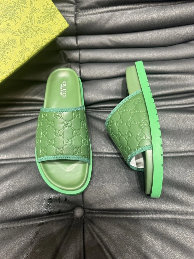 Elegant Gxccx Slippers 156498