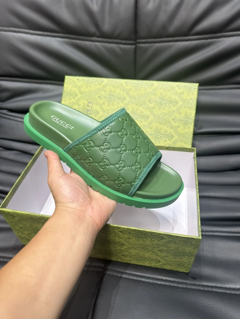 Elegant Gxccx Slippers 156498
