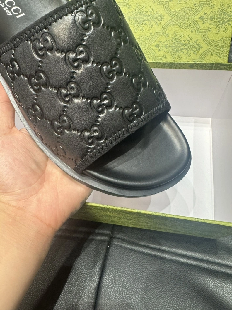Functional Gxccx Slippers 156497