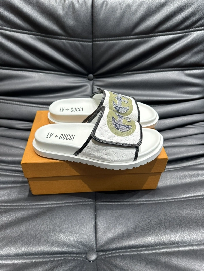WellDesigned Gxccx Slippers 156493