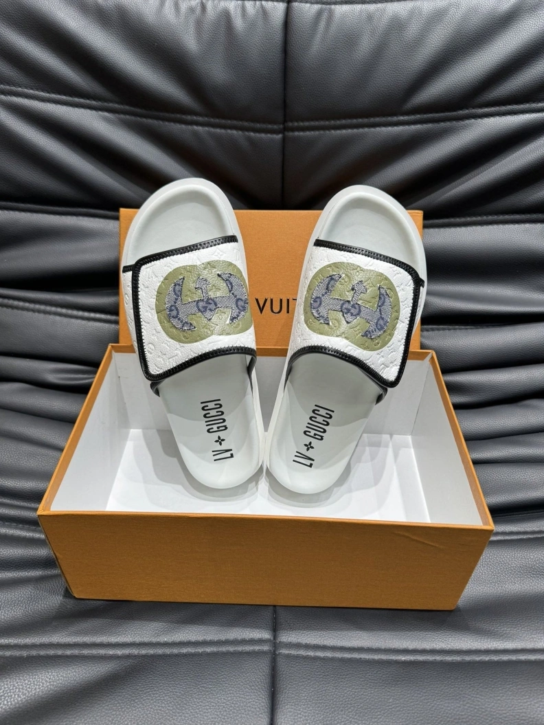 WellDesigned Gxccx Slippers 156493
