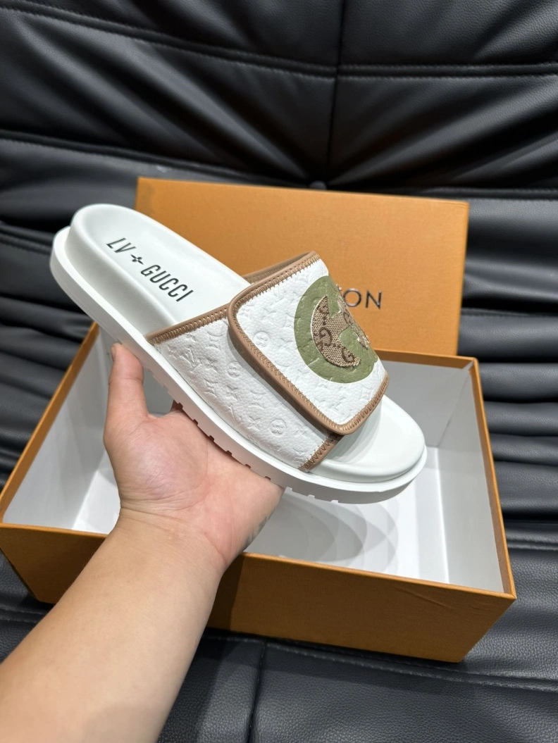 Elegant Gxccx Slippers 156491