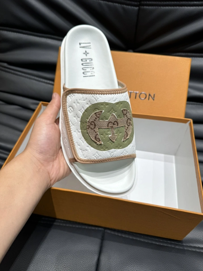 Elegant Gxccx Slippers 156491