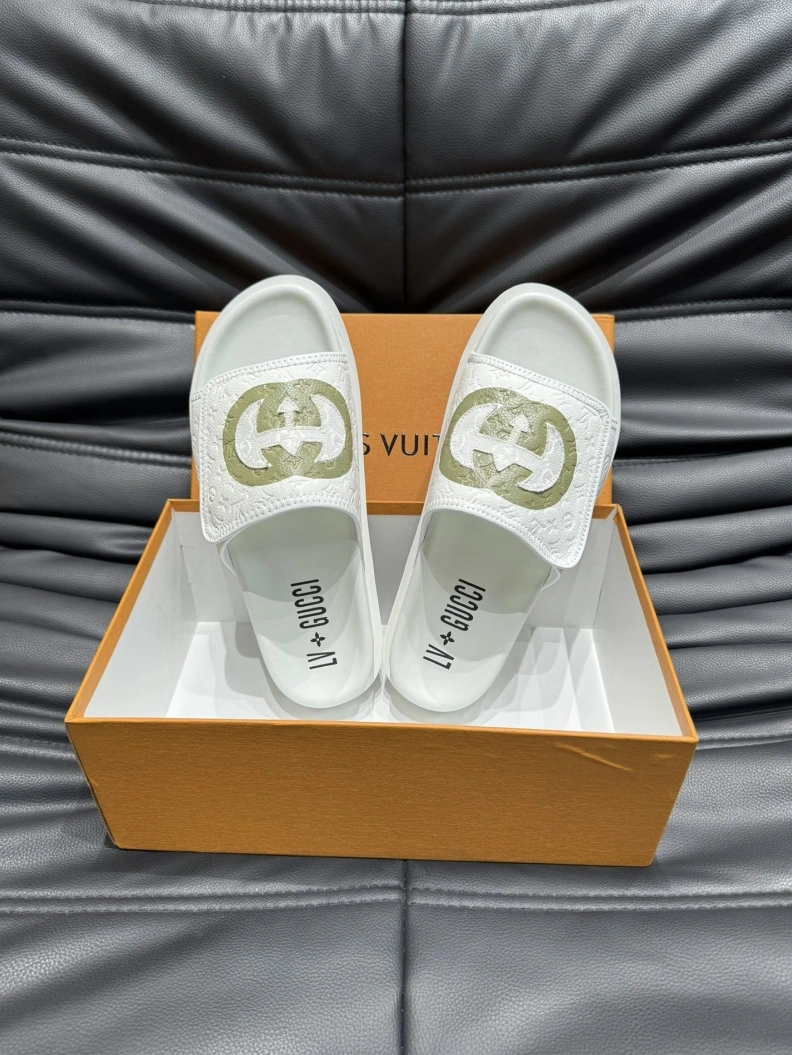 Timeless Gxccx Slippers 156492