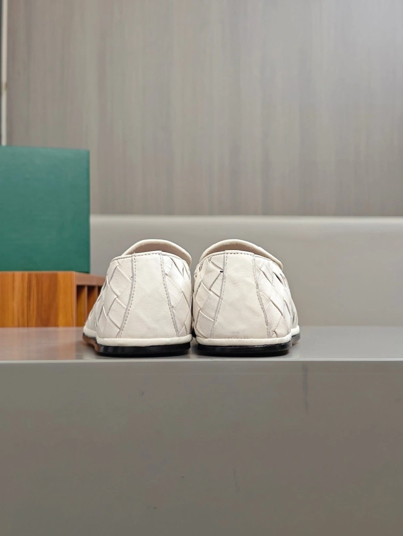 Bxttxga Vxnxta Leather Shoes ModernLook 112543