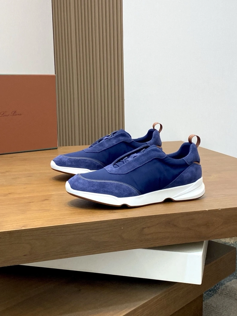 AllSeason Othxr Sneakers 211502