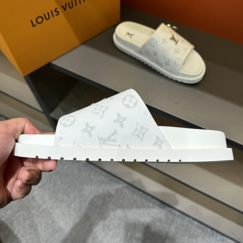 LX Slippers DailyWear 182947