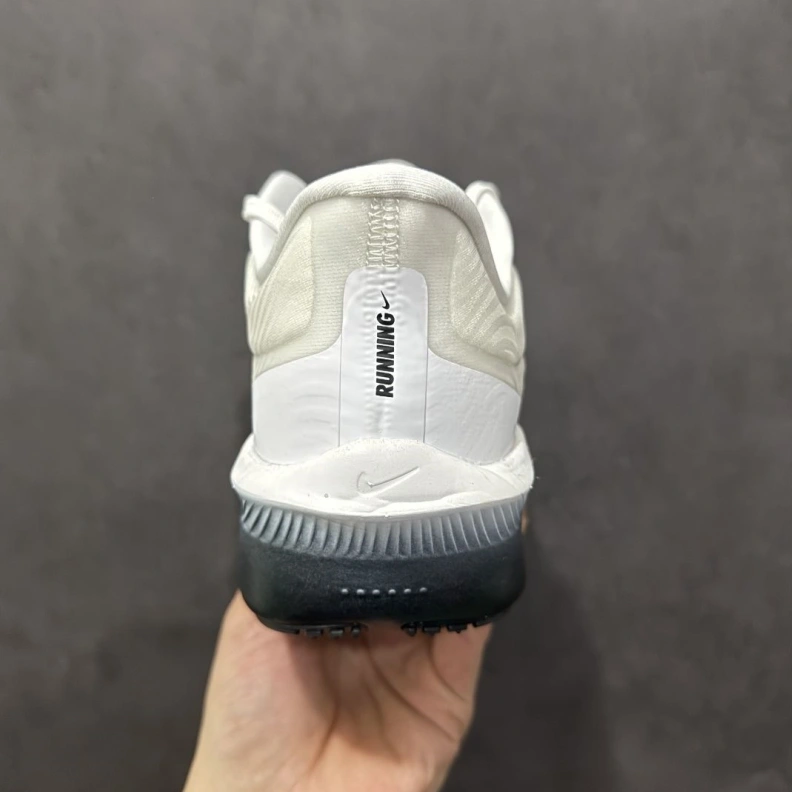 Cozy Nxkx Sneakers 198902