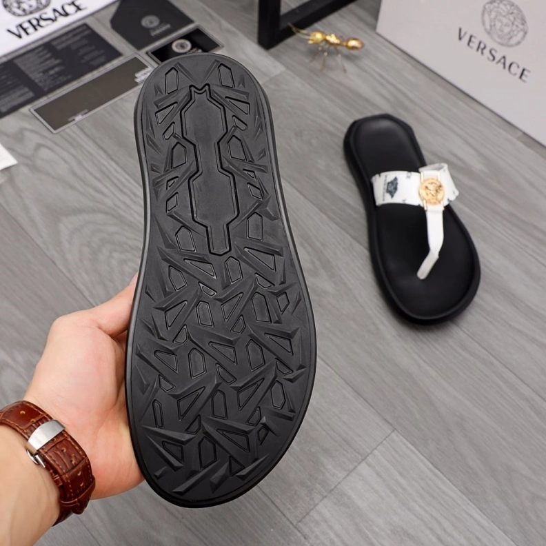 Gxvxnchy Slippers Sleek 152731