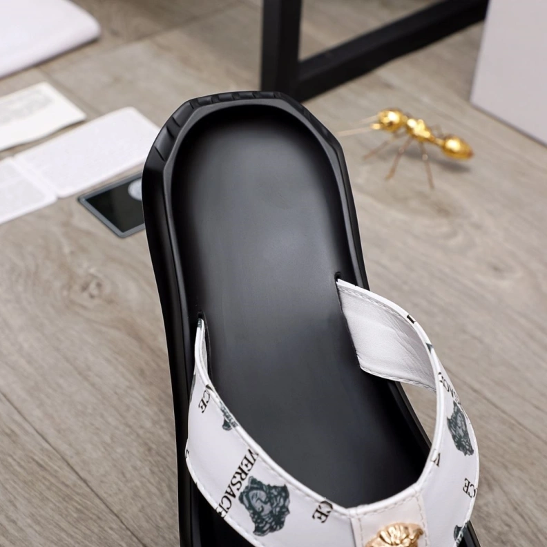 EyeCatching Gxvxnchy Slippers 152735