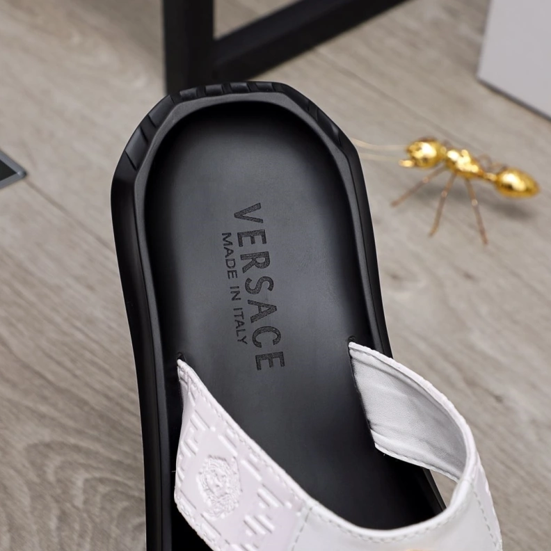 Flexible Gxvxnchy Slippers 152745