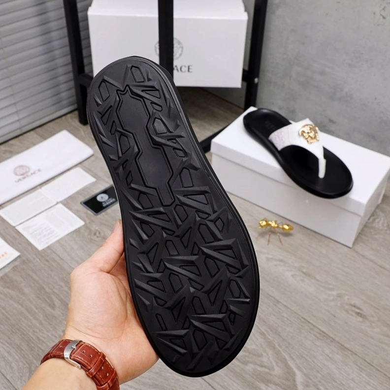 Flexible Gxvxnchy Slippers 152745