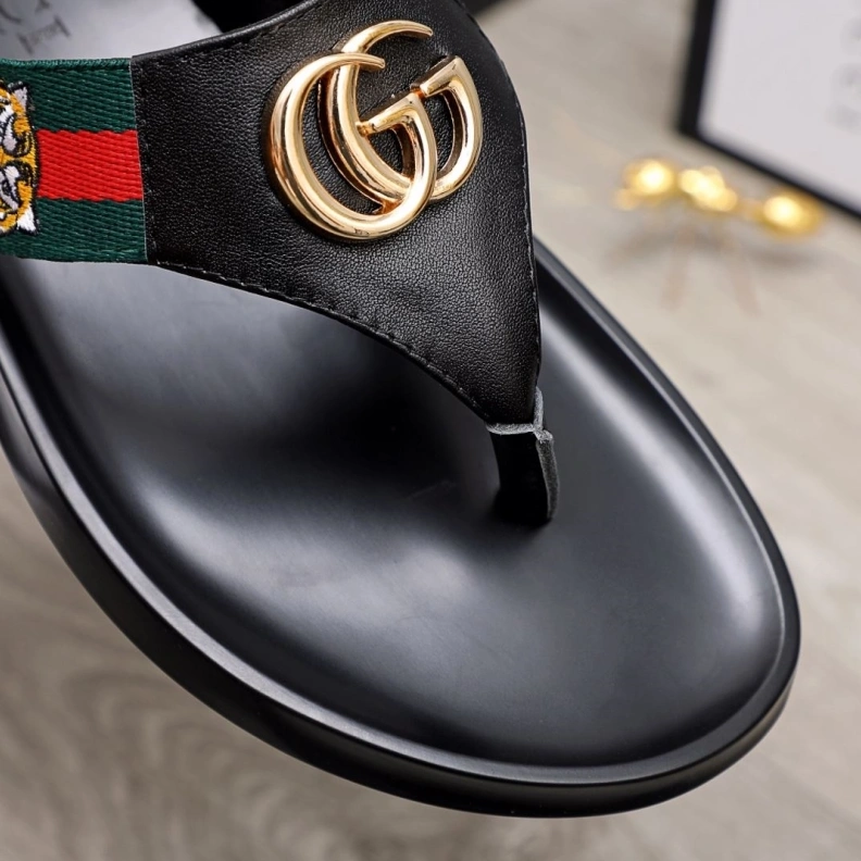 EyeCatching Gxccx Slippers 156450