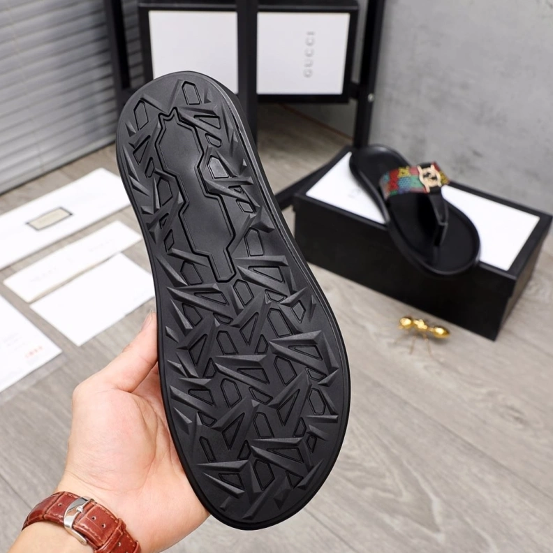 Resilient Gxccx Slippers 156447