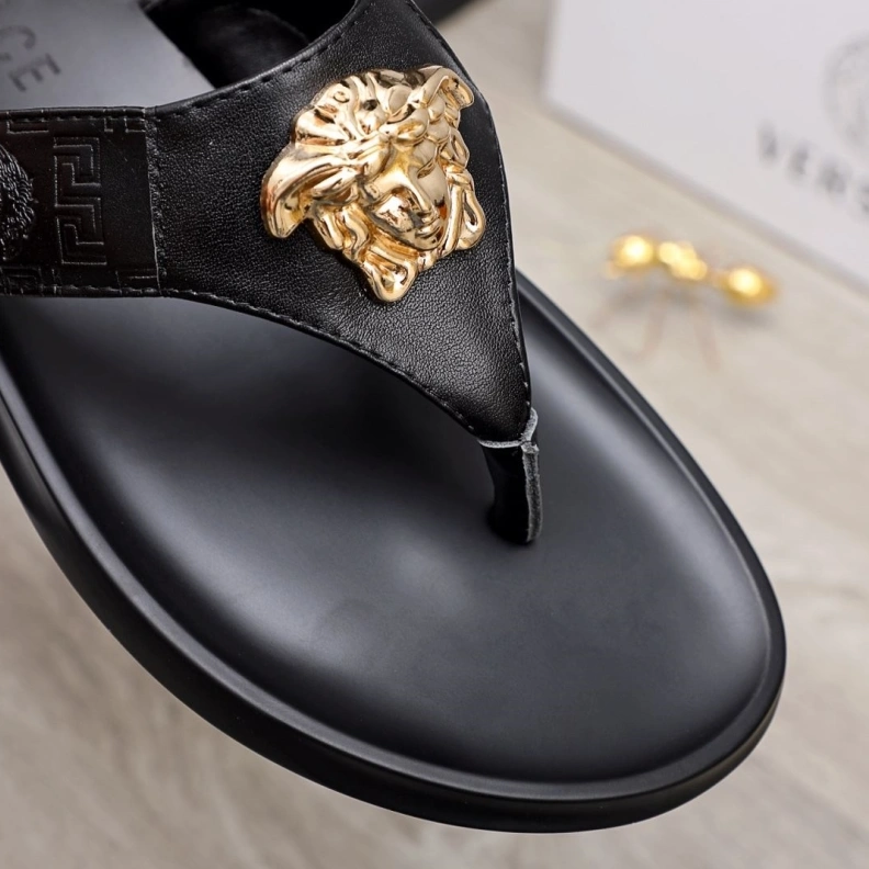 Sleek Gxvxnchy Slippers 152709