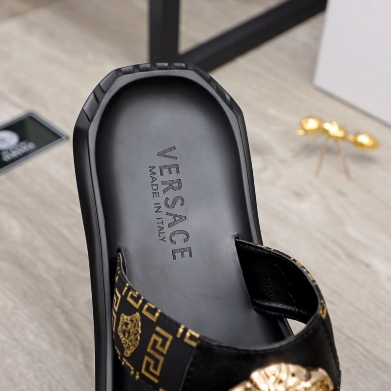 Refined Gxvxnchy Slippers 152708
