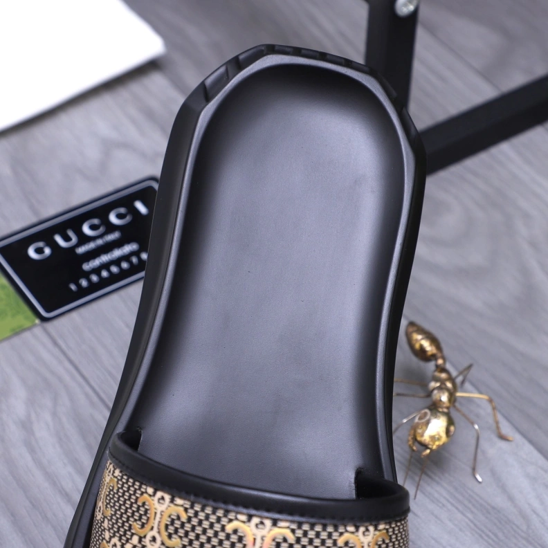 Gxccx Slippers Classic 156443