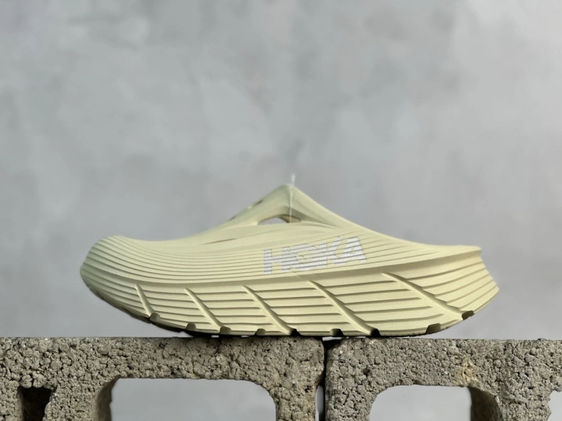 Functional Othxr Slippers 211903