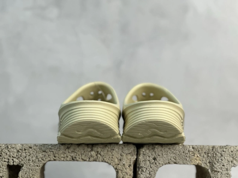 Functional Othxr Slippers 211903