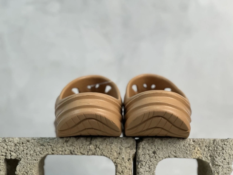 Efficient Othxr Slippers 211908