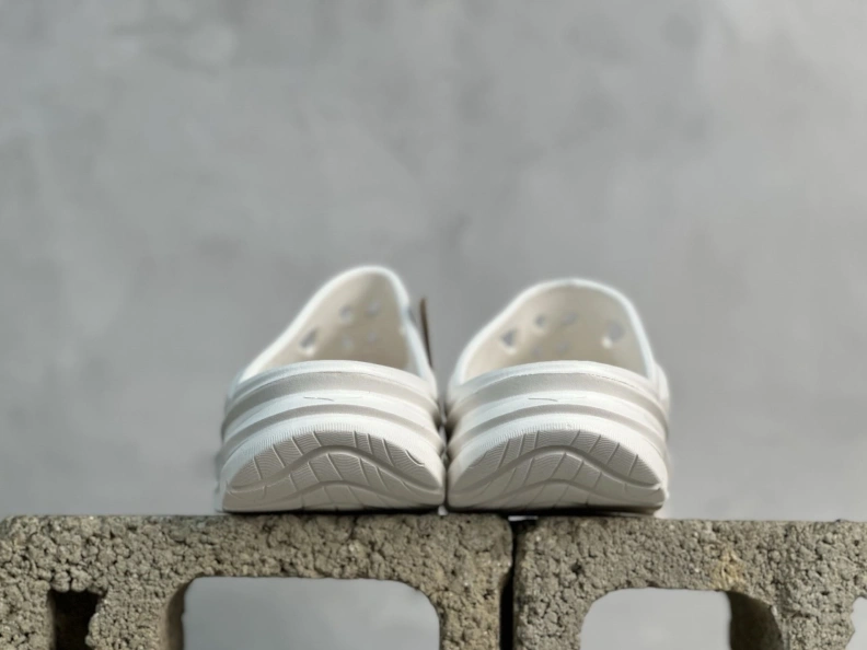 Othxr Slippers WellDesigned 211905