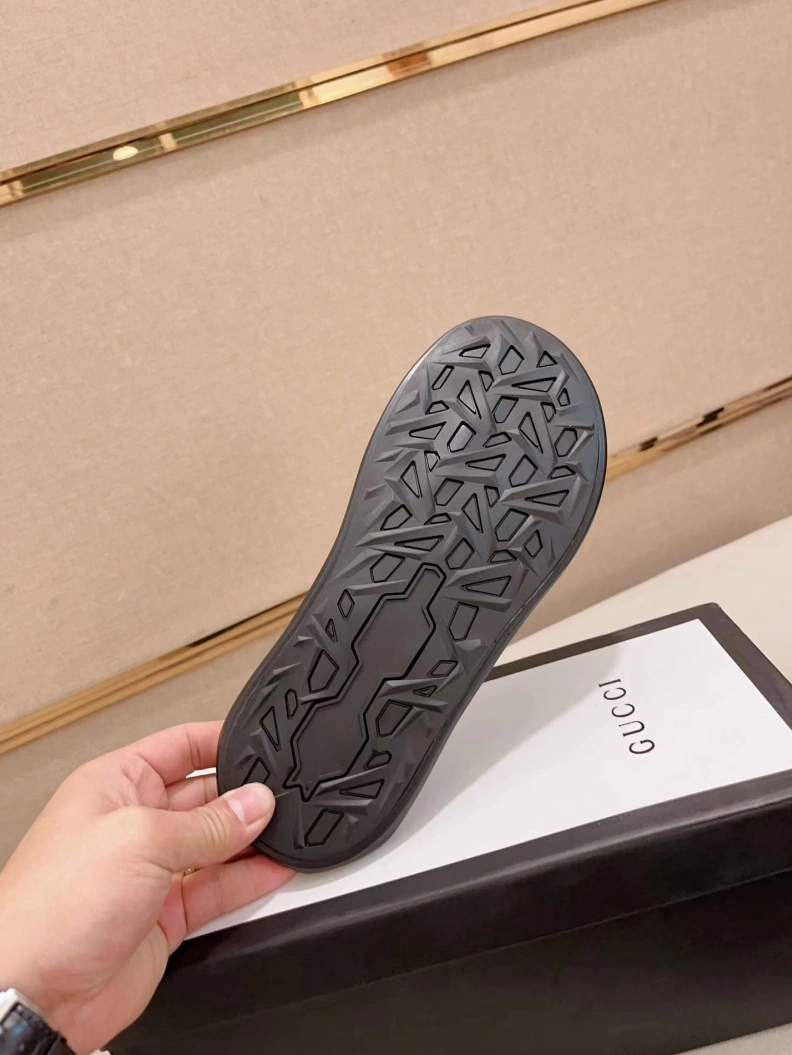 Sleek Gxccx Slippers 156435