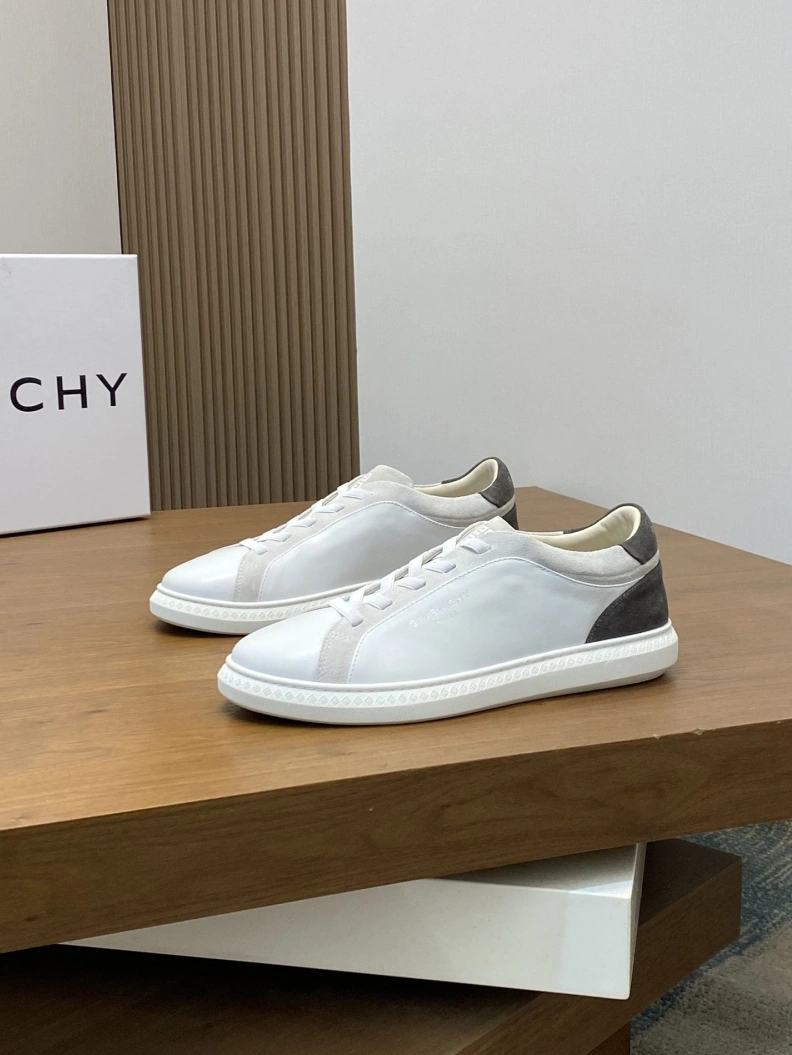Gxvxnchy Sneakers Practical 152645