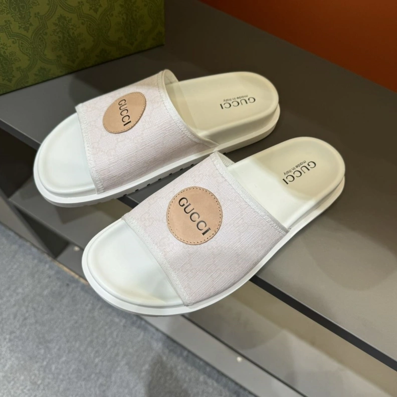 Gxccx Slippers Trendsetting 156427
