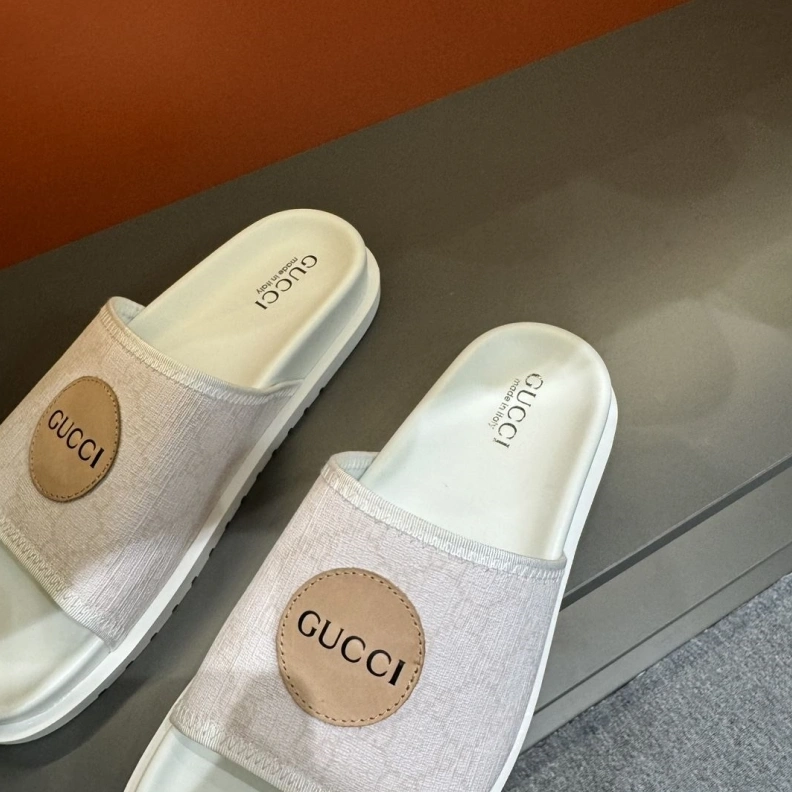 Gxccx Slippers Trendsetting 156427