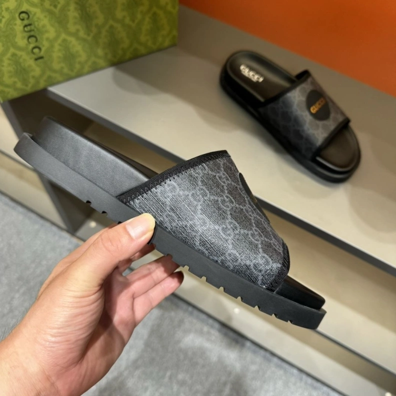 Lightweight Gxccx Slippers 156429