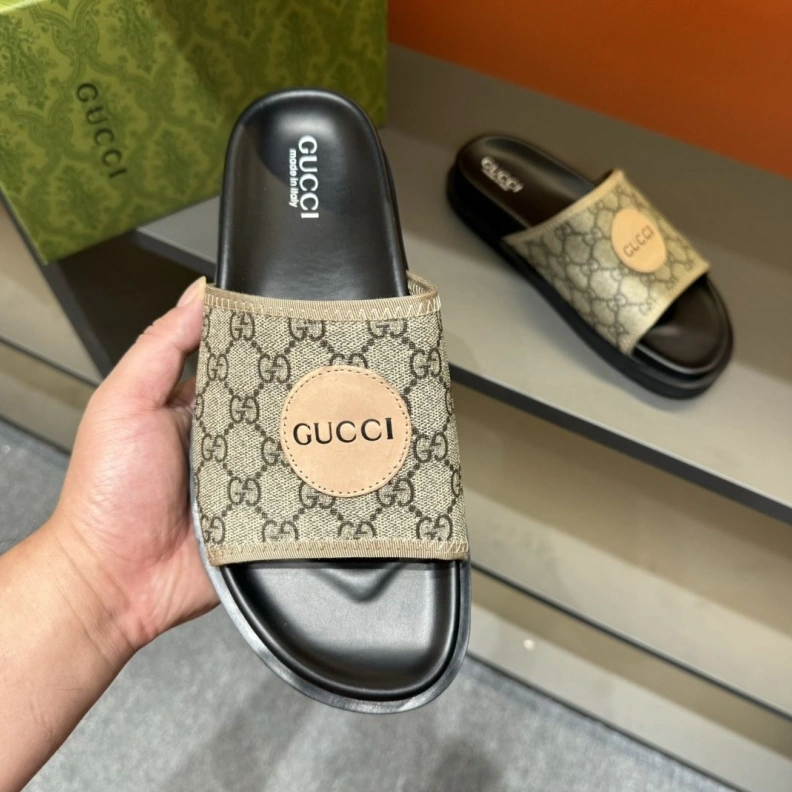 Refined Gxccx Slippers 156422