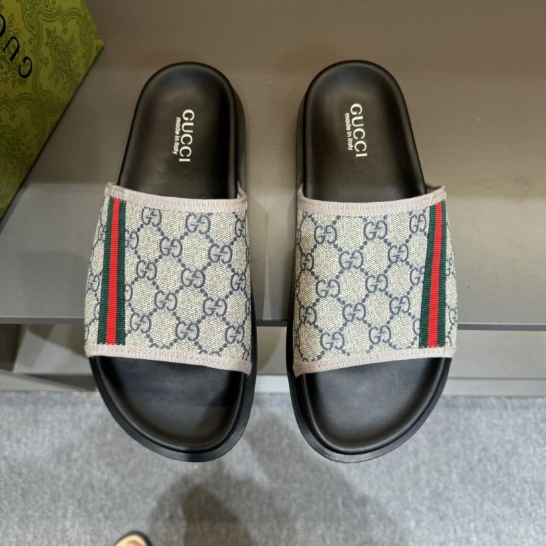 Bright Gxccx Slippers 156413