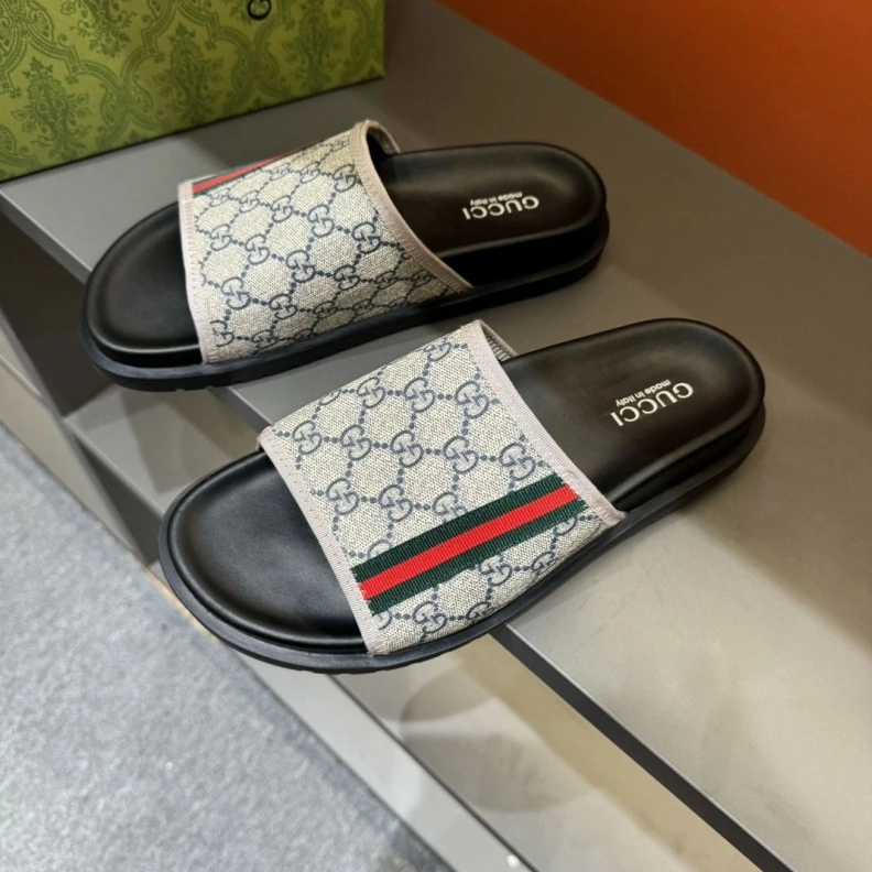 Bright Gxccx Slippers 156413