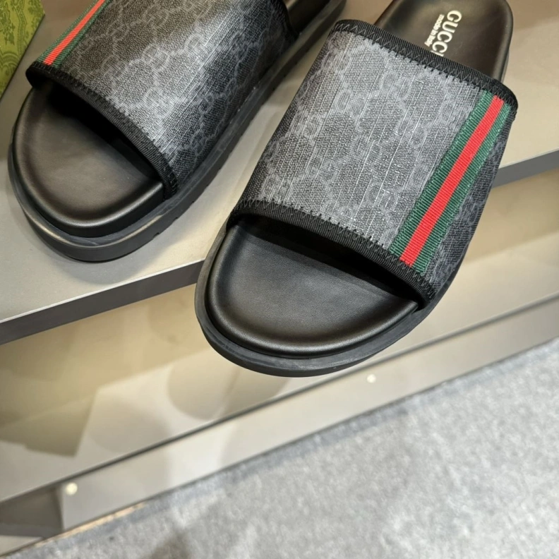Practical Gxccx Slippers 156426
