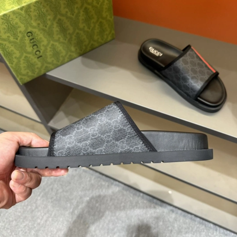 Practical Gxccx Slippers 156426