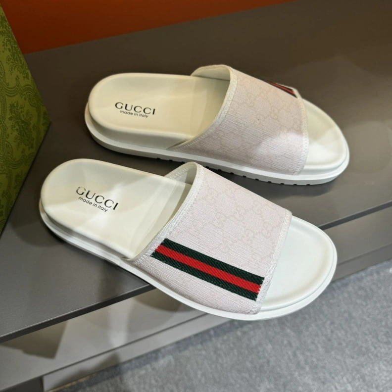 Reliable Gxccx Slippers 156423