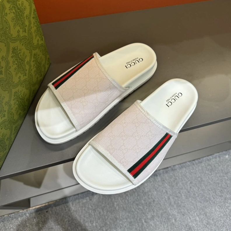Reliable Gxccx Slippers 156423