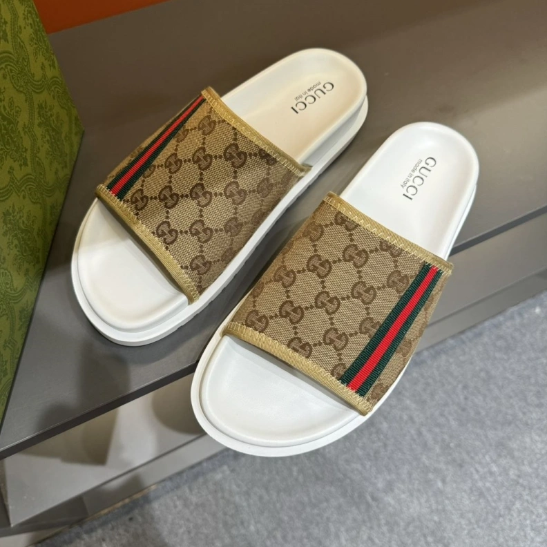 Durable Gxccx Slippers 156419