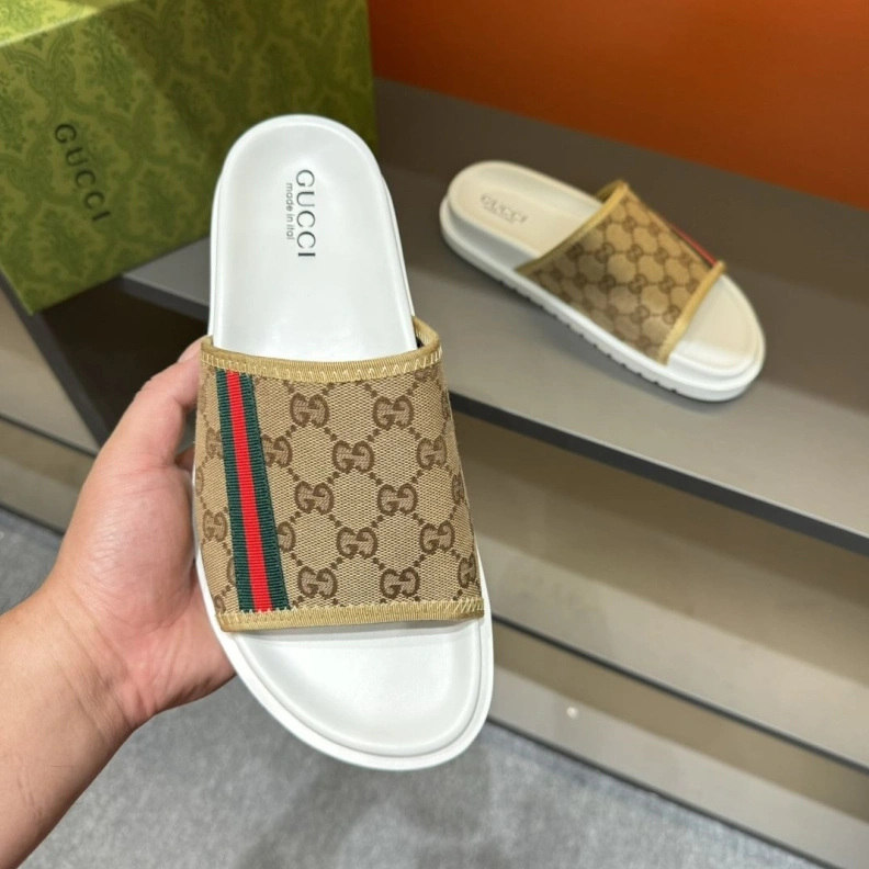 Durable Gxccx Slippers 156419