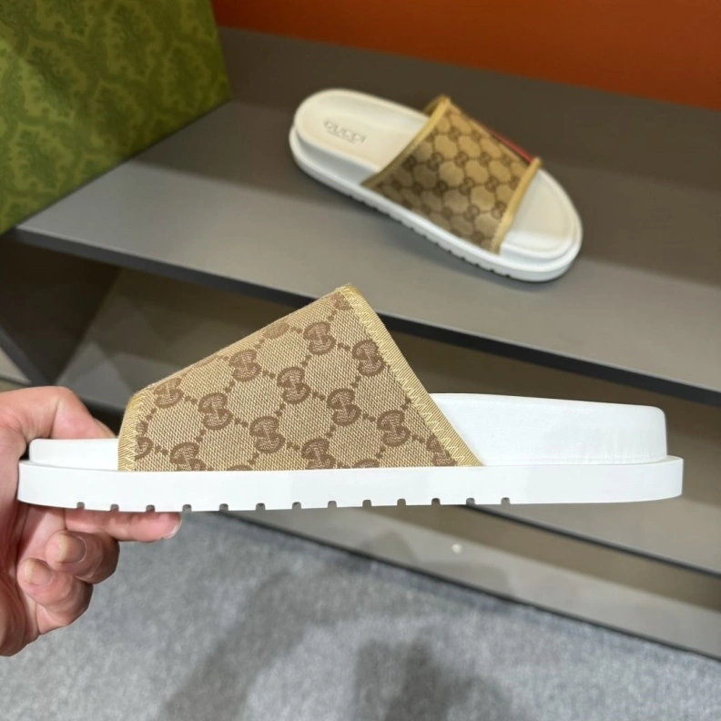 Durable Gxccx Slippers 156419