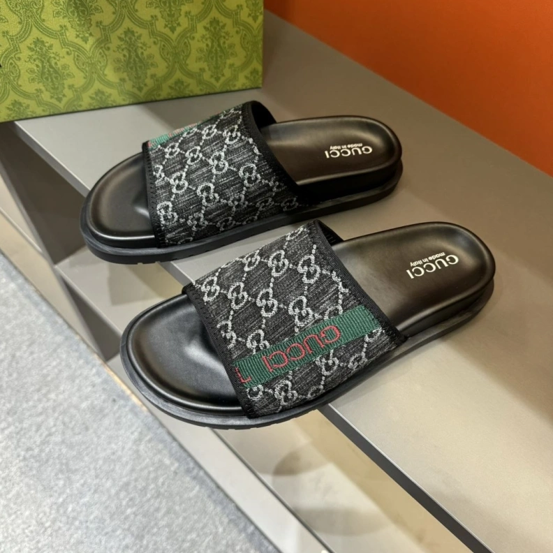 Trendy Gxccx Slippers 156414