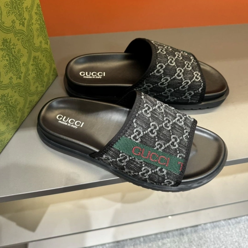 Trendy Gxccx Slippers 156414