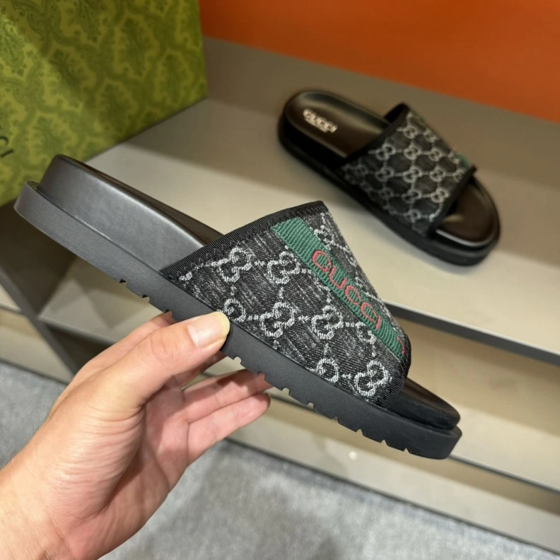 Trendy Gxccx Slippers 156414